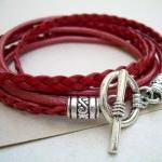 Womens Triple Wrap Leather Bracelet With Toggle..