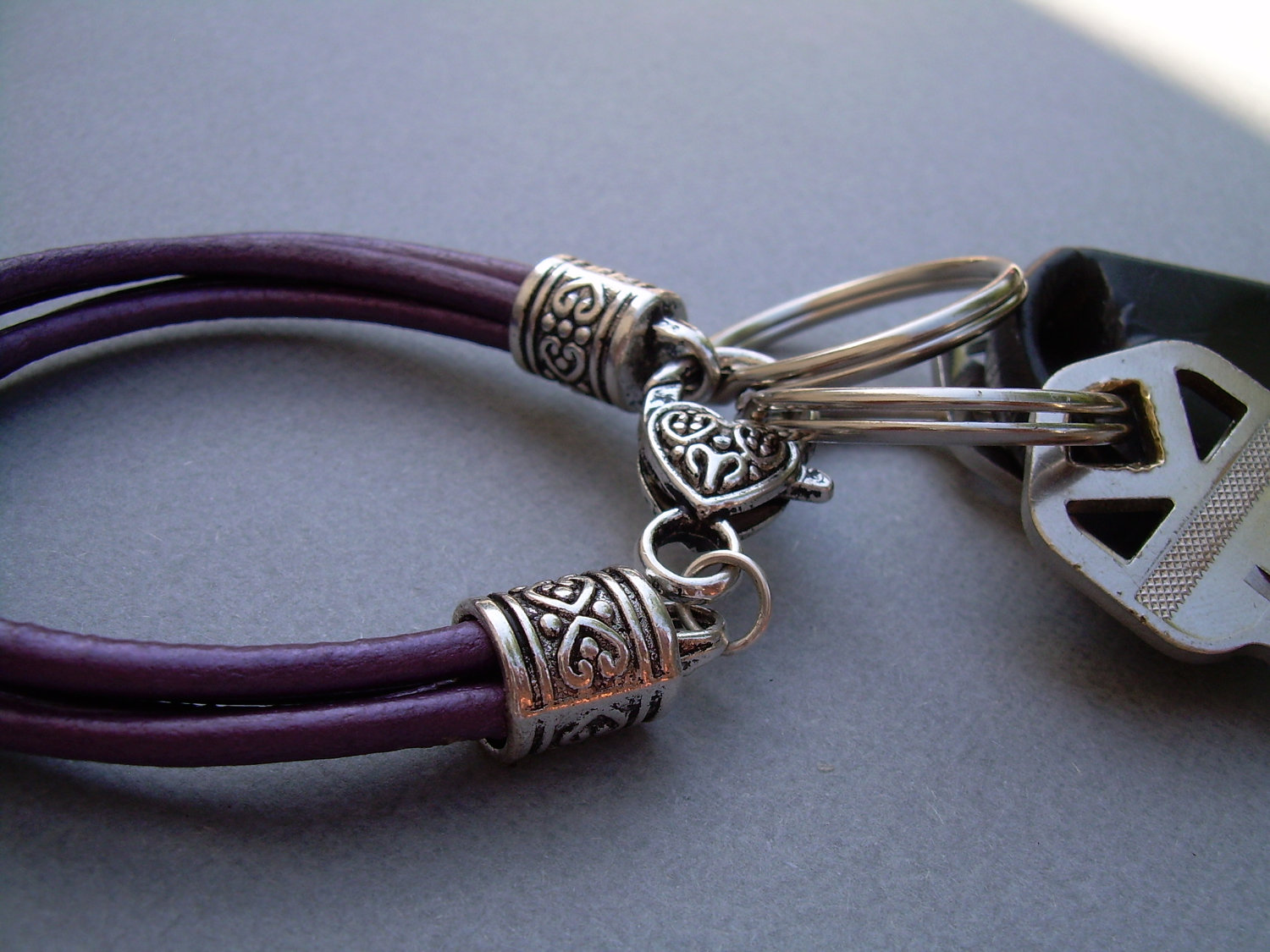 Womens Leather Bracelet Valet Keychain Four Strand / Metallic Berry
